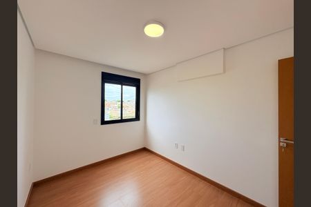 Apartamento para alugar com 112m², 3 quartos e 2 vagasQuarto 2