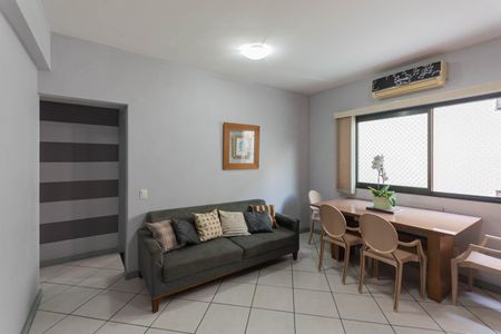 Sala de apartamento à venda com 2 quartos, 70m² em Maracanã, Rio de Janeiro