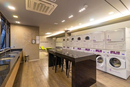 Studio para alugar com 33m², 1 quarto e 1 vaga Studio para alugar com 33m², 1 quarto e 1 vagaÁrea Comum - Lavanderia