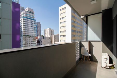 Studio para alugar com 33m², 1 quarto e 1 vaga Studio para alugar com 33m², 1 quarto e 1 vagaVaranda