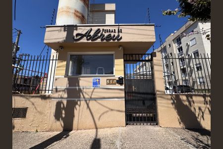 Apartamento para alugar com 60m², 2 quartos e sem vaga Apartamento para alugar com 60m², 2 quartos e sem vagaFachada