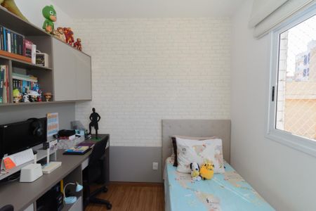 Apartamento à venda com 115m², 3 quartos e 2 vagasQuarto 2