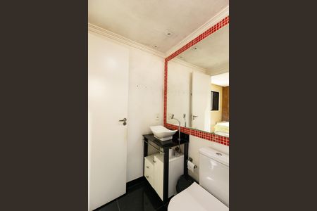 Apartamento à venda com 180m², 3 quartos e 1 vaga Apartamento à venda com 180m², 3 quartos e 1 vagaBanheiro da Suíte