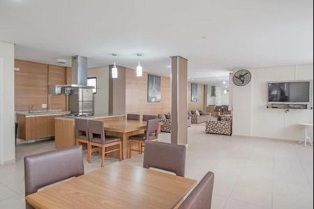 Apartamento à venda com 180m², 3 quartos e 1 vaga Apartamento à venda com 180m², 3 quartos e 1 vagaÁrea comum - Salão de festas