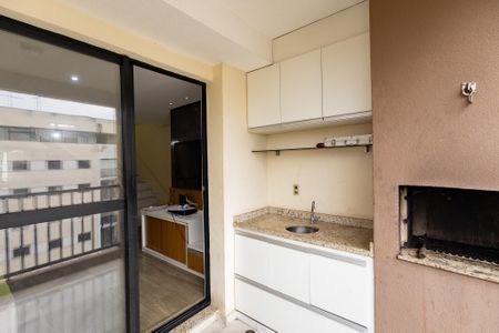 Apartamento à venda com 180m², 3 quartos e 1 vaga Apartamento à venda com 180m², 3 quartos e 1 vagaVaranda da Sala