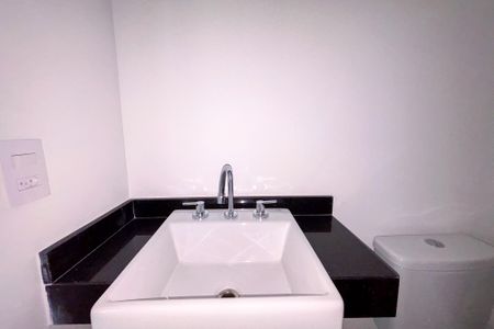 Apartamento para alugar com 33m², 2 quartos e sem vaga Apartamento para alugar com 33m², 2 quartos e sem vagaBanheiro da Suíte