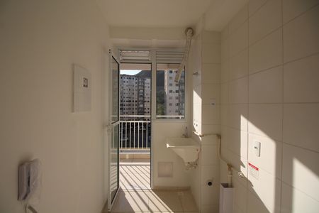 Apartamento para alugar com 60m², 3 quartos e 1 vagaÁrea de Serviço
