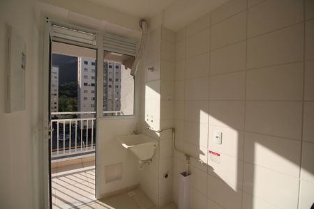Apartamento para alugar com 60m², 3 quartos e 1 vagaÁrea de Serviço