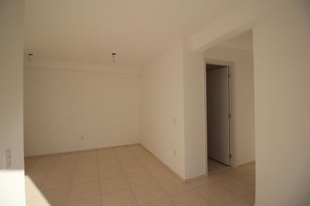 Sala de apartamento para alugar com 3 quartos, 60m² em Taquara, Rio de Janeiro