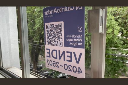 Apartamento à venda com 130m², 3 quartos e sem vaga Apartamento à venda com 130m², 3 quartos e sem vagaPlaquinha