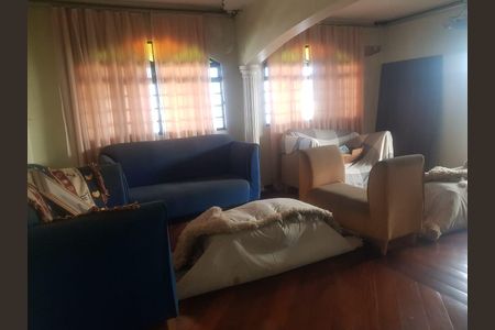 Casa à venda com 700m², 4 quartos e 2 vagasFoto 04