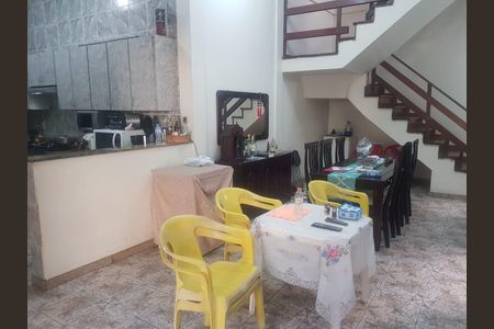 Foto 08 de casa à venda com 4 quartos, 700m² em Santa Cruz Industrial, Contagem