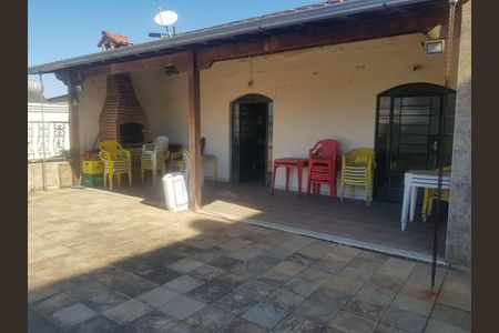 Casa à venda com 700m², 4 quartos e 2 vagasFoto 24