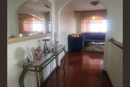 Casa à venda com 700m², 4 quartos e 2 vagasFoto 05