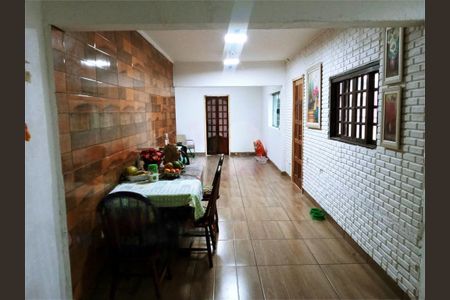 Casa à venda com 5 quartos, 250m² em Super Quadra Morumbi, São Paulo