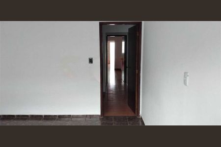 Casa à venda com 3 quartos, 251m² em Parque Oratório, Santo André