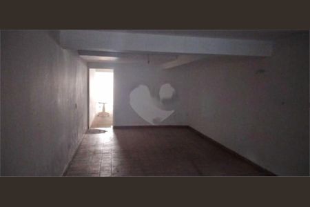 Casa à venda com 3 quartos, 251m² em Parque Oratório, Santo André