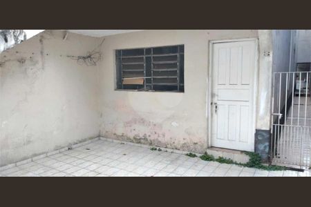 Casa à venda com 3 quartos, 251m² em Parque Oratório, Santo André