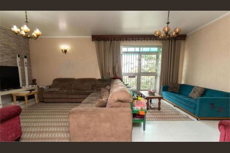 Casa à venda com 4 quartos, 223m² em Vila Romana, São Paulo