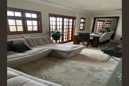 Casa à venda com 5 quartos, 200m² em Chácara Mafalda, São Paulo