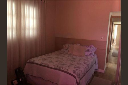 Casa à venda com 5 quartos, 200m² em Chácara Mafalda, São Paulo