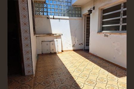 Casa à venda com 3 quartos, 187m² em Jardim Aeroporto, São Paulo