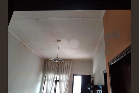 Casa à venda com 240m², 3 quartos e 2 vagas