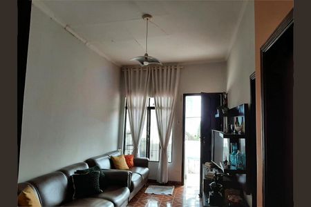 Casa à venda com 240m², 3 quartos e 2 vagas