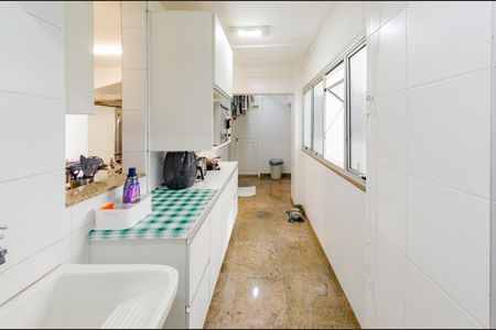 Apartamento à venda com 360m², 4 quartos e 2 vagasÁrea de serviço