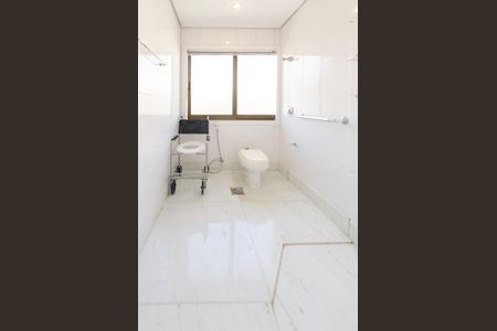 Apartamento à venda com 360m², 4 quartos e 2 vagasBanheiro da Suíte 2