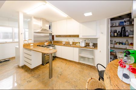 Apartamento à venda com 360m², 4 quartos e 2 vagasCozinha