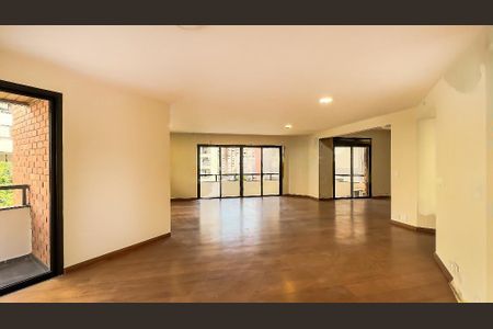 Apartamento à venda com 204m², 3 quartos e 3 vagasFoto 02