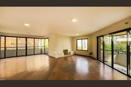 Apartamento à venda com 204m², 3 quartos e 3 vagasFoto 05