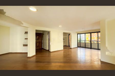 Foto 06 de apartamento à venda com 3 quartos, 204m² em Itaim Bibi, São Paulo