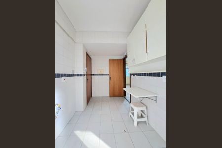 Apartamento à venda com 95m², 3 quartos e 2 vagasCozinha e Área de Serviço