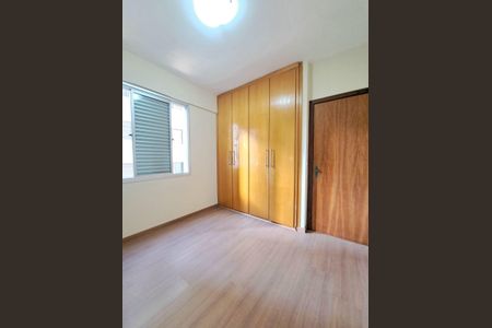 Apartamento à venda com 95m², 3 quartos e 2 vagasQuarto 2