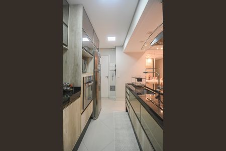 Apartamento à venda com 80m², 3 quartos e 2 vagas Apartamento à venda com 80m², 3 quartos e 2 vagasCozinha