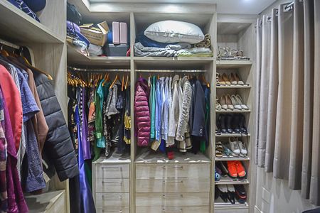 Apartamento à venda com 80m², 3 quartos e 2 vagas Apartamento à venda com 80m², 3 quartos e 2 vagasQuarto 1