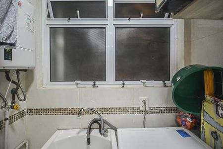 Apartamento à venda com 80m², 3 quartos e 2 vagas Apartamento à venda com 80m², 3 quartos e 2 vagasÁrea de Serviço