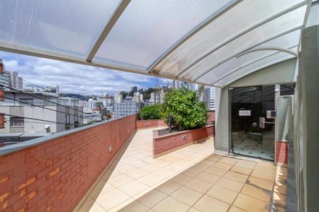 Apartamento à venda com 46m², 1 quarto e 1 vagaEntrada