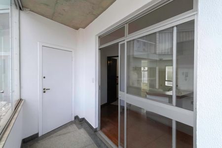 Varanda de apartamento à venda com 1 quarto, 46m² em Coracao de Jesus, Belo Horizonte