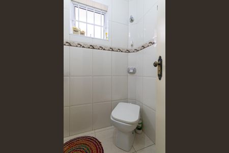 Casa à venda com 300m², 3 quartos e 2 vagas Casa à venda com 300m², 3 quartos e 2 vagasLavabo