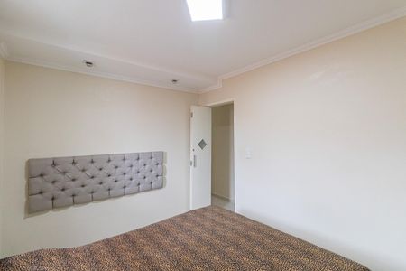 Casa à venda com 300m², 3 quartos e 2 vagas Casa à venda com 300m², 3 quartos e 2 vagasSuíte