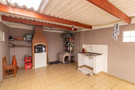 Casa à venda com 300m², 3 quartos e 2 vagas Casa à venda com 300m², 3 quartos e 2 vagasChurrasqueira e Quintal