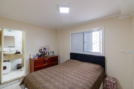 Casa à venda com 300m², 3 quartos e 2 vagas Casa à venda com 300m², 3 quartos e 2 vagasSuíte