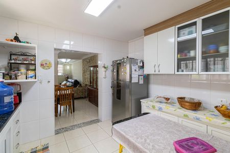 Casa à venda com 300m², 3 quartos e 2 vagas Casa à venda com 300m², 3 quartos e 2 vagasCozinha