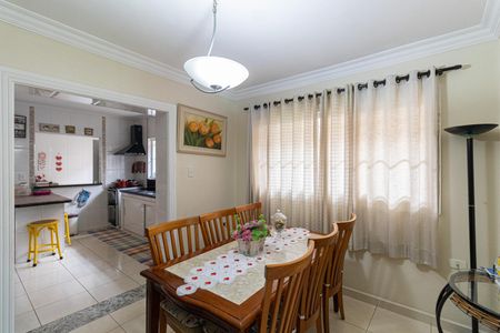 Casa à venda com 300m², 3 quartos e 2 vagas Casa à venda com 300m², 3 quartos e 2 vagasSala de Jantar