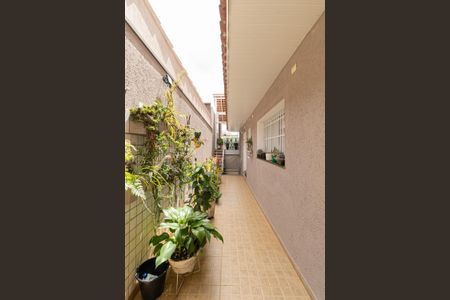 Casa à venda com 300m², 3 quartos e 2 vagas Casa à venda com 300m², 3 quartos e 2 vagasCorredor