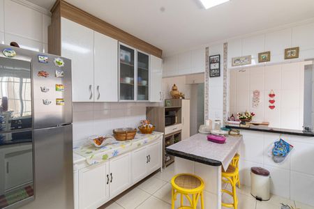 Casa à venda com 300m², 3 quartos e 2 vagas Casa à venda com 300m², 3 quartos e 2 vagasCozinha