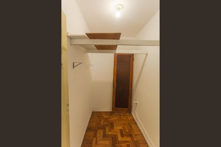 Apartamento à venda com 110m², 3 quartos e sem vaga Apartamento à venda com 110m², 3 quartos e sem vagaQuarto de Serviço